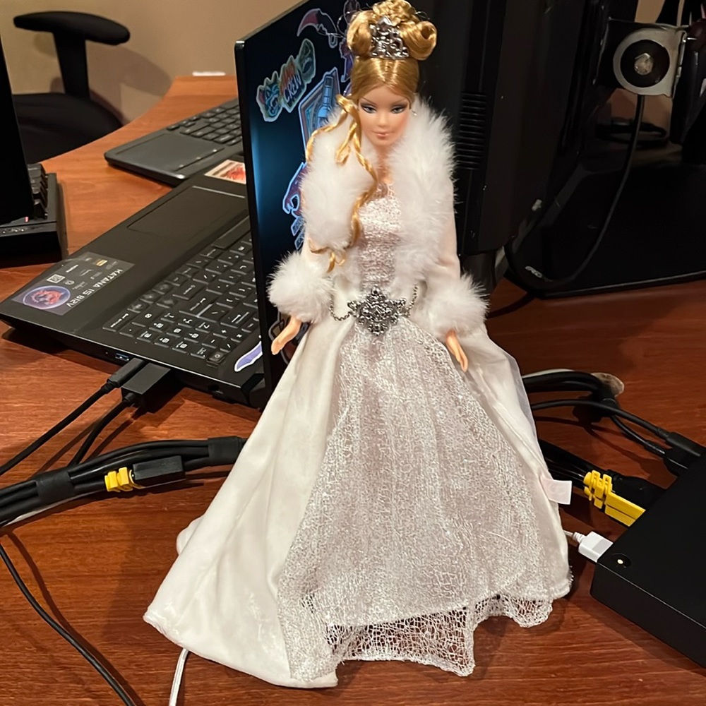2003 Holiday Visions Barbie snow princess doll